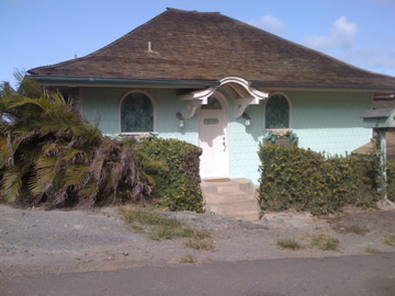 a charming Lanikai home
